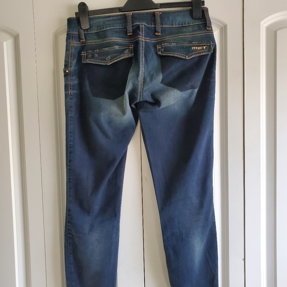 Jeans - Picture 3 of 4